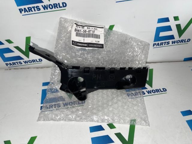 Mazda Axela BM 2013-2016 RF Bumper Retainer