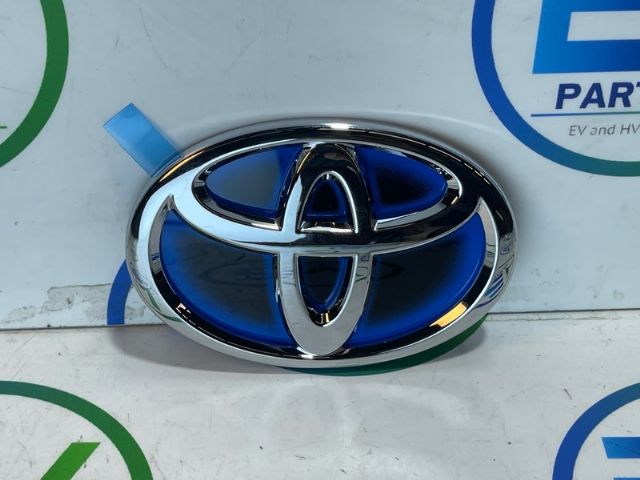 Toyota C-HR ZYX10 Tailgate Badge