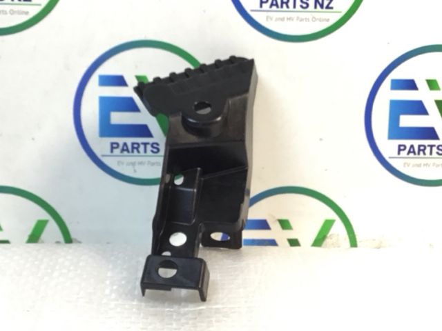 Honda Vezel RU4 Grille Bracket LH