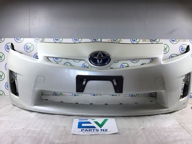 Toyota Prius ZVW30 09-15 Front Bumper Cover