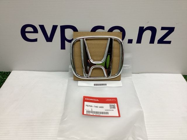 Honda Jazz / Fit GP5 2014-2020 Grille Badge