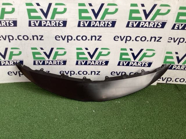 Toyota Prius ZVW52 Front Bumper Upper