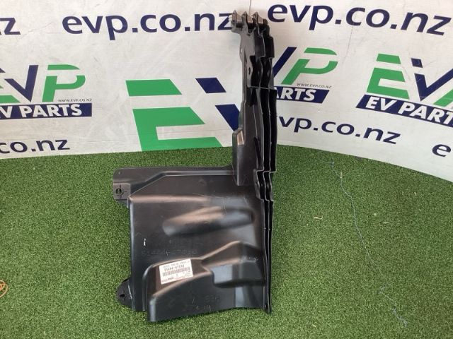 Toyota Prius ZVW52 Engine Under Cover Bracket L