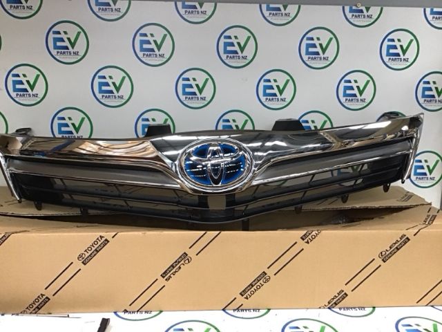 Toyota Sai AZK10 Grille (Camera Type)