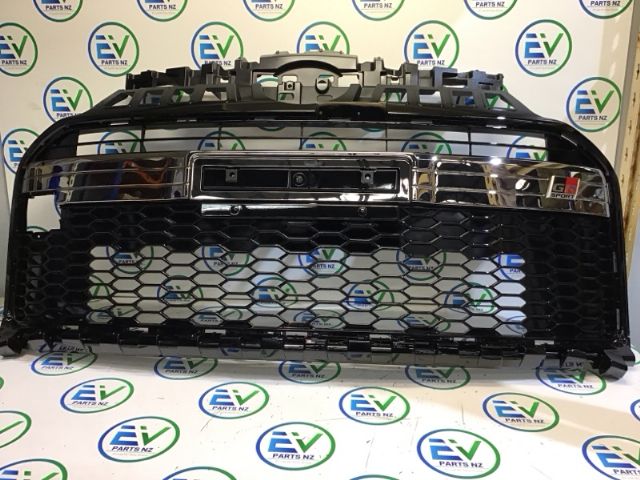 Toyota Aqua NHP10 2011-2015 Front Bumper Grille