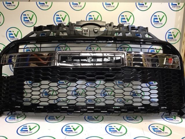 Toyota Aqua NHP10 2011-2015 Front Bumper Grille