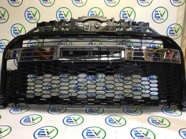 Toyota Aqua NHP10 2011-2015 Front Bumper Grille