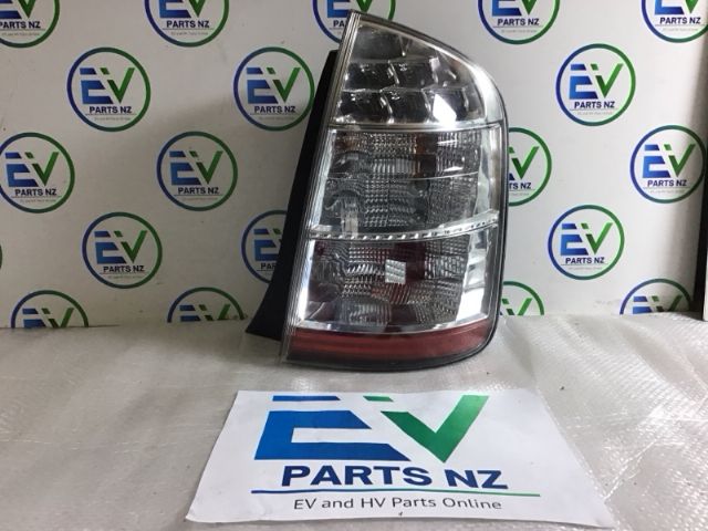 Toyota Prius NHW20 10/03-06/09 L Tail Light