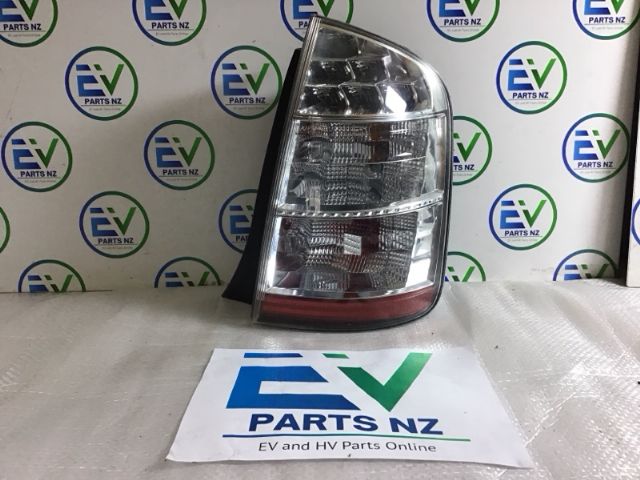 Toyota Prius NHW20 10/03-06/09 L Tail Light