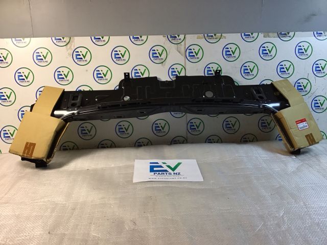 Honda Vezel RU1 2013-on Rear Panel