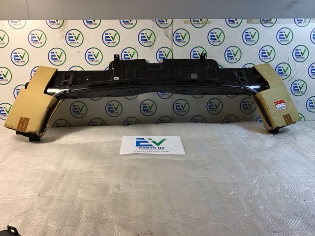 Honda Vezel RU1 2013-on Rear Panel