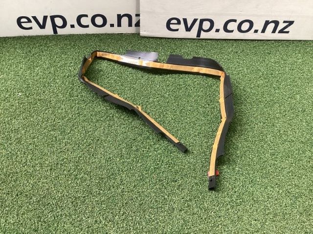 Toyota Prius ZVW30 09-15 Front Bumper Seal Gasket