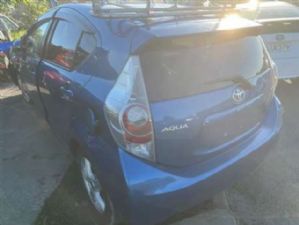 Toyota Aqua NHP10 2011-2015