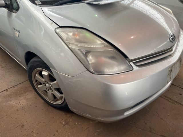 Toyota Prius NHW20 10/03-06/09