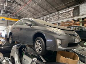 Toyota Prius ZVW30 09-15