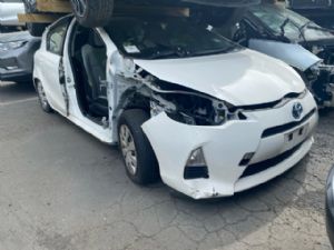 Toyota Aqua NHP10 2015-2017