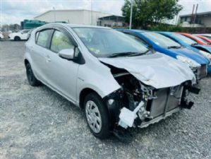 Toyota Aqua NHP10 2015-2017