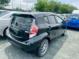 Toyota Aqua NHP10 2015-2017